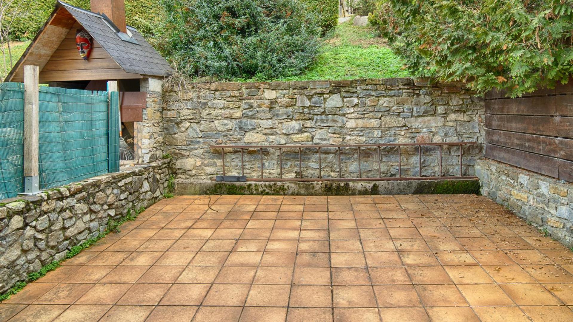 Saplan Real Estate Pensaueth Villa Salardú Exterior foto